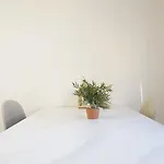 Flat With Balcony And Garage Apartment Prague