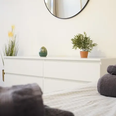 Flat With Balcony And Garage *