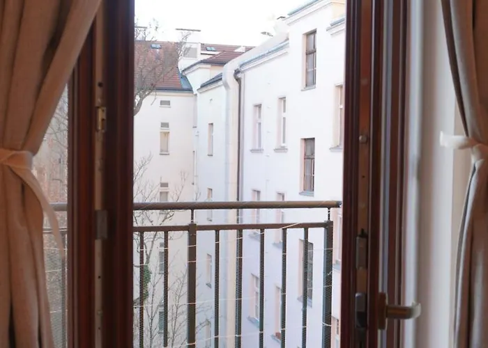 아파트 Flat With Balcony And Garage *