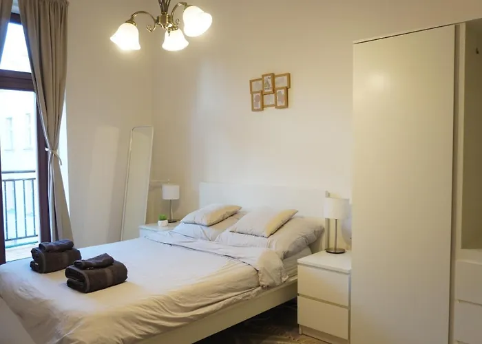 Apartment Flat With Balcony And Garage