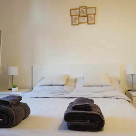 Flat With Balcony And Garage Lejlighed Prag