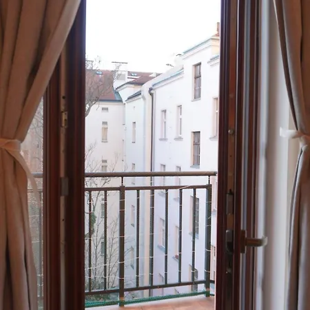 Lejlighed Flat With Balcony And Garage *