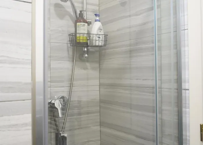 דירה Flat With Balcony And Garage פראג